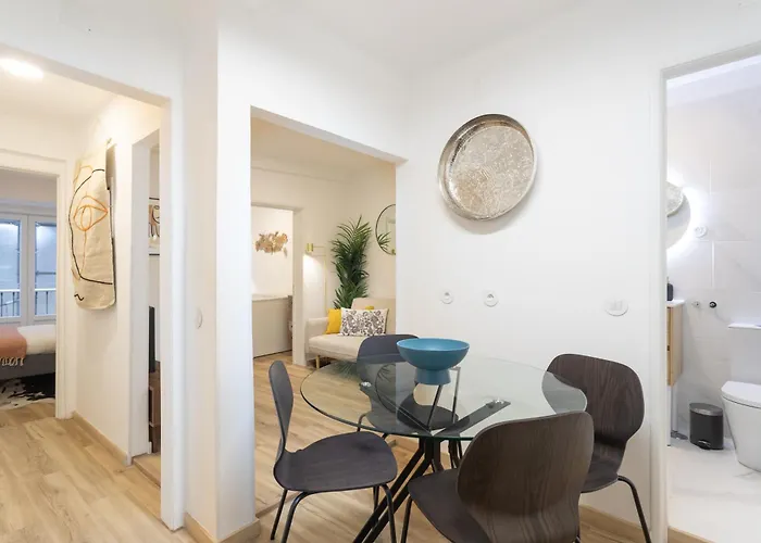 Cozy And Confy First Floor, Ace Location, 2 Bedrooms