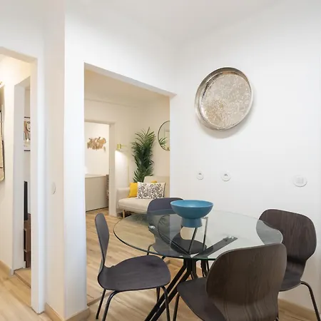 Cozy And Confy First Floor, Ace Location, 2 Bedrooms