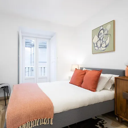 Cozy And Confy First Floor, Ace Location, 2 Bedrooms Apartment Lisbon